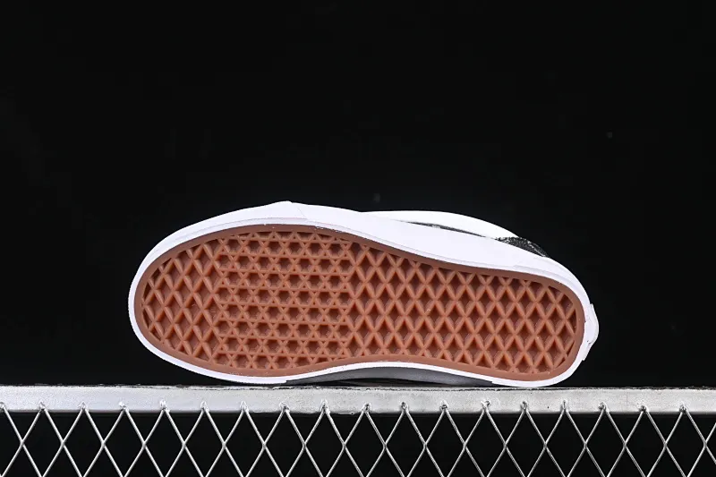 All categories Vans Vans series Vans Low Vans low-top Vans Knu-Skool Vr3 Vans low-top casual sports skateboard shoes VN0009QCB9P